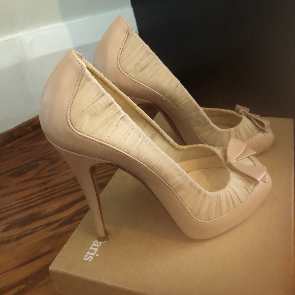 Authentic Christian Louboutin size36